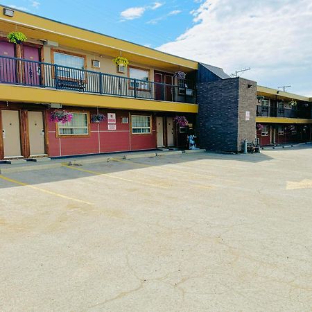 Travelodge By Wyndham Dawson Creek Eksteriør bilde
